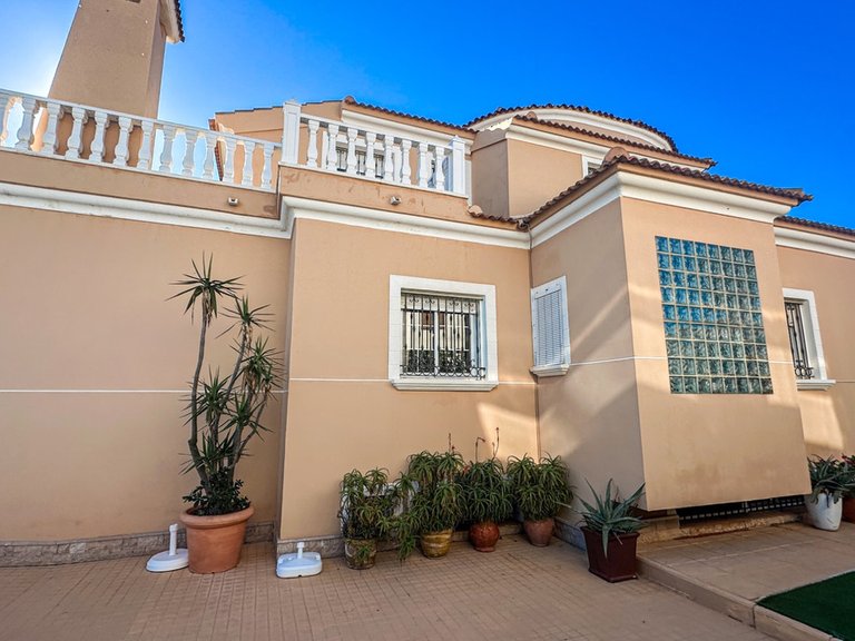 Villa for Sale in Torrevieja, Alicante 47