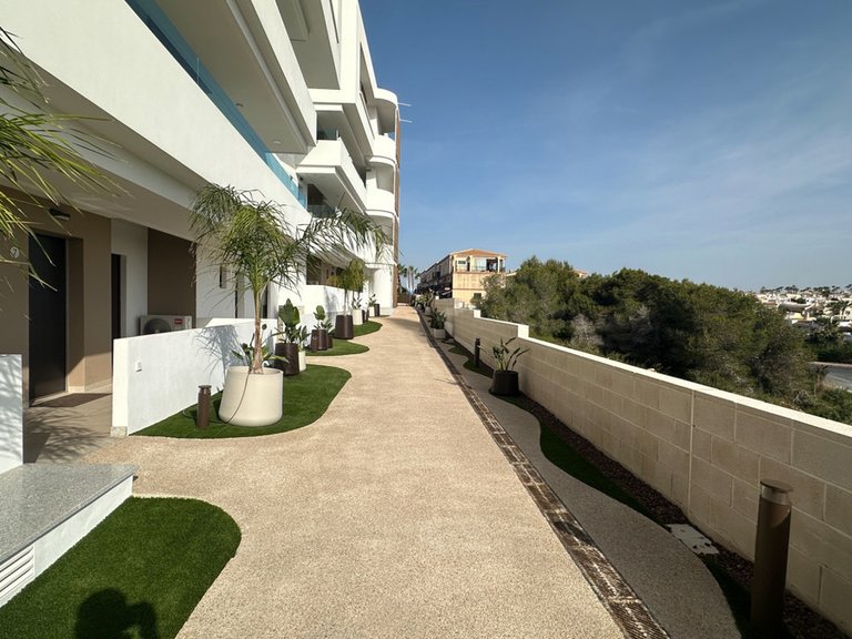 Apartment for Sale in Playa Flamenca, Alicante 32