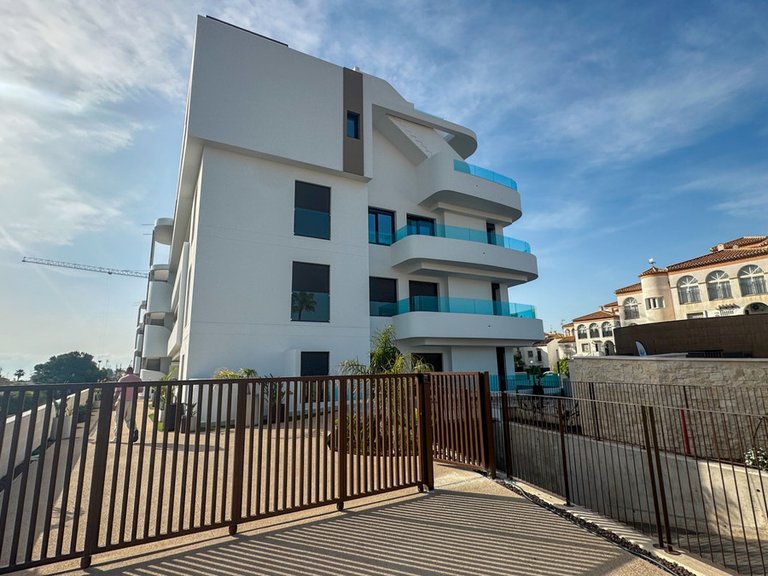 Apartment for Sale in Playa Flamenca, Alicante 33
