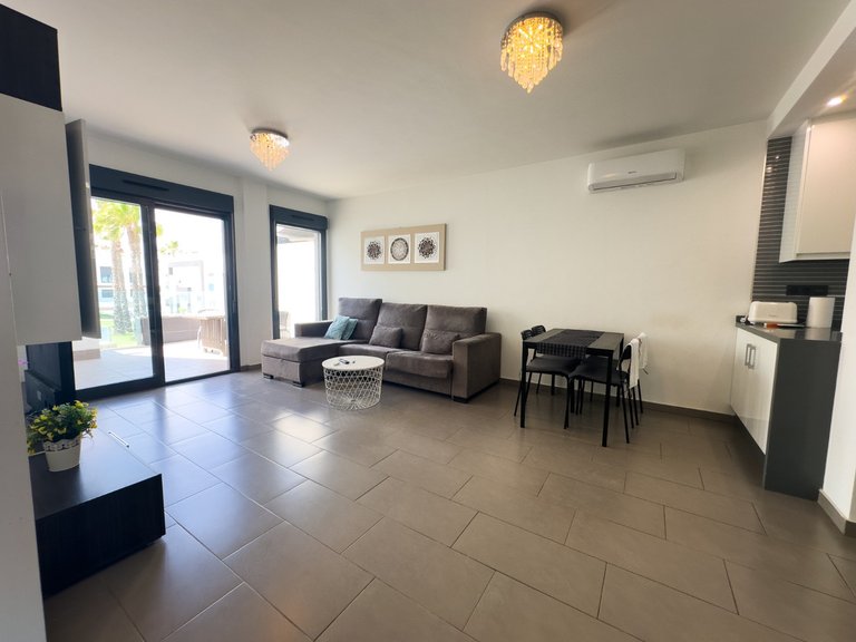 Apartment for Sale in La Zenia, Alicante 8