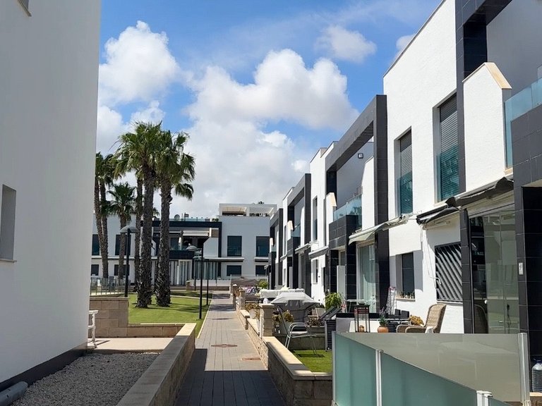 Apartment for Sale in La Zenia, Alicante 29