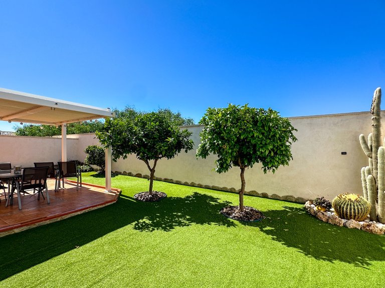 Villa for Sale in Torrevieja, Alicante 38