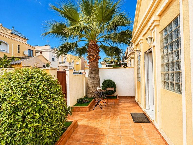 Villa for Sale in Torrevieja, Alicante 50