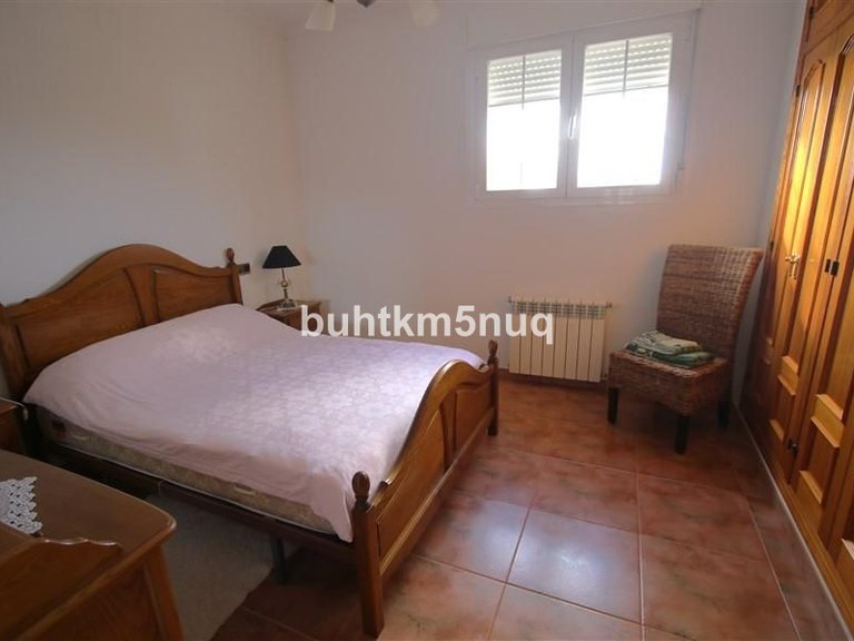 Villa for Sale in Pinoso, Alicante 8
