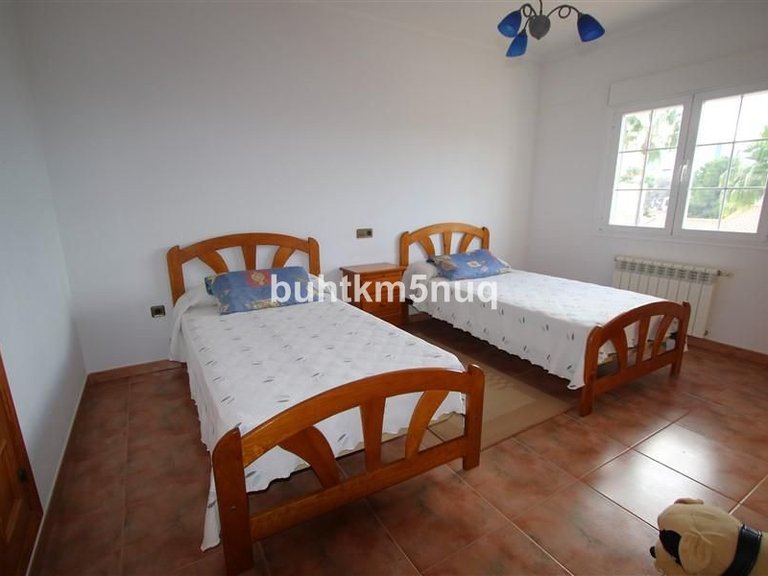Villa for Sale in Pinoso, Alicante 9