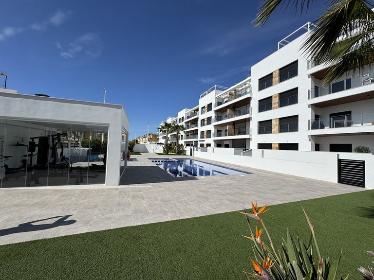 Apartment for Sale in Playa Flamenca, Alicante 2