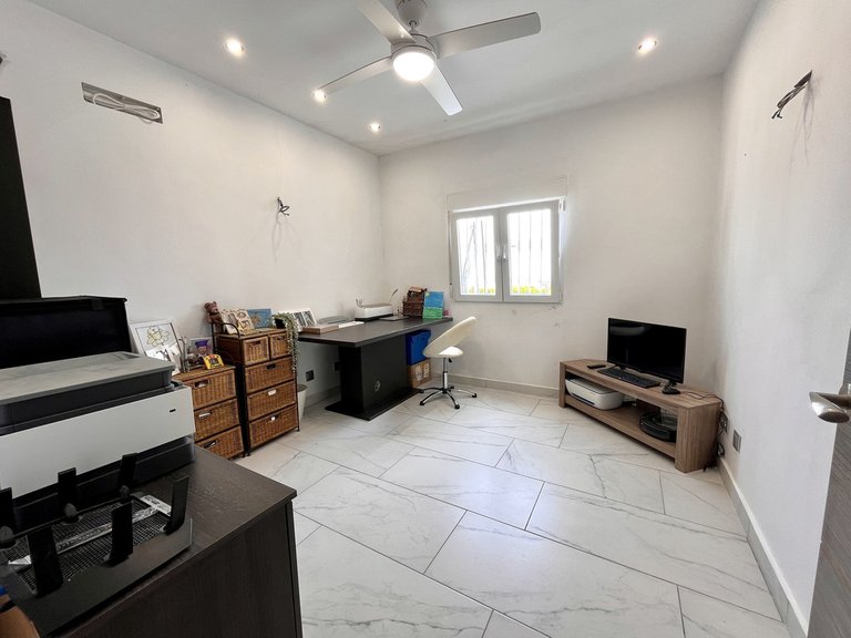 Villa for Sale in San Miguel De Salinas, Alicante 30