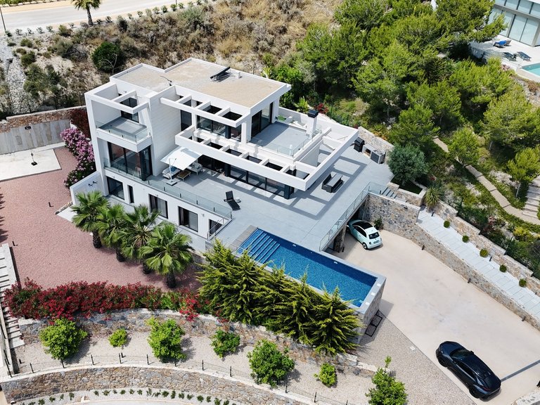 Villa for Sale in Las Colinas, Alicante 3