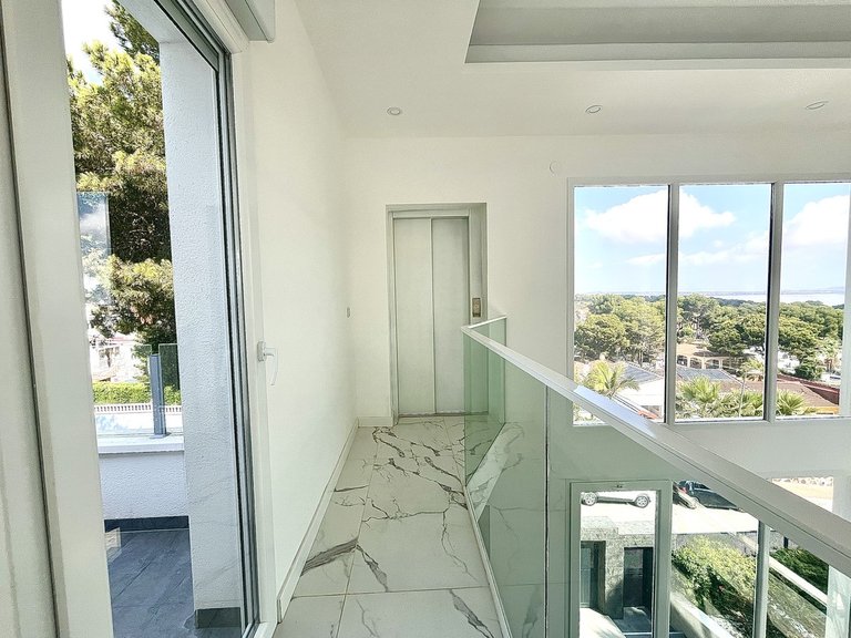 Villa for Sale in Los Balcones, Alicante 20
