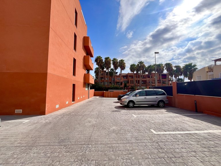 Apartment for Sale in Villamartin, Alicante 30