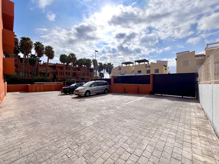 Apartment for Sale in Villamartin, Alicante 31