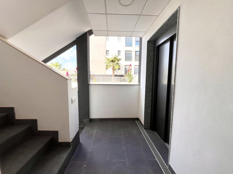 Apartment for Sale in Villamartin, Alicante 33