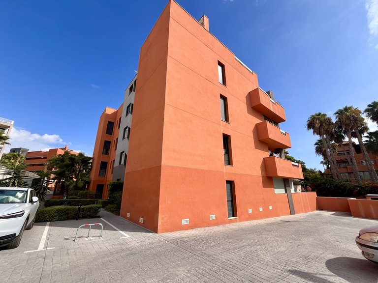 Apartment for Sale in Villamartin, Alicante 34