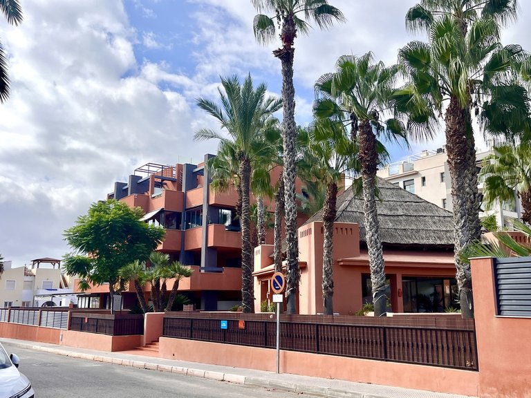 Apartment for Sale in Villamartin, Alicante 37