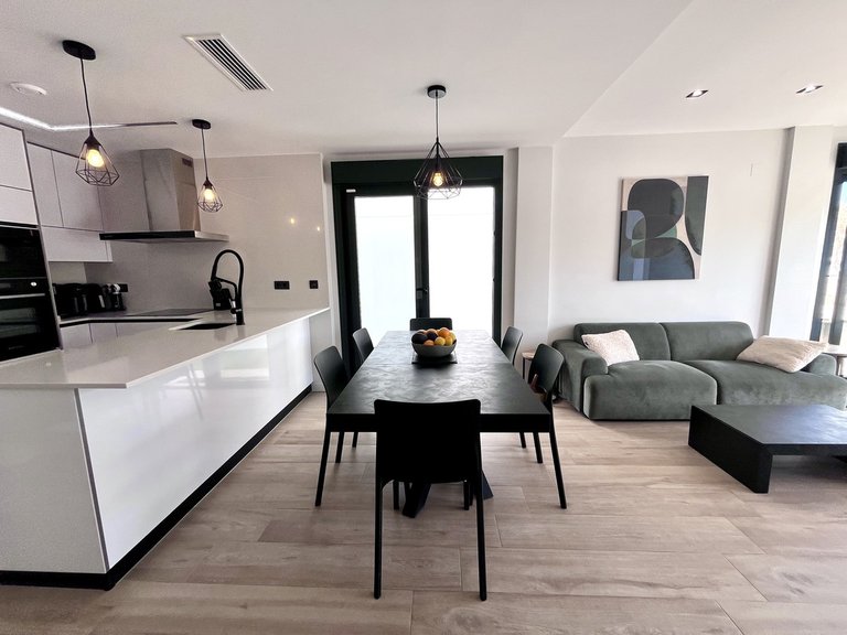 Villa for Sale in Punta Prima, Alicante 7