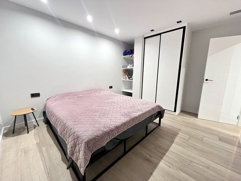 Villa for Sale in Punta Prima, Alicante 22