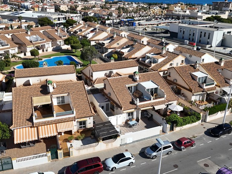 Villa for Sale in La Zenia, Alicante 4