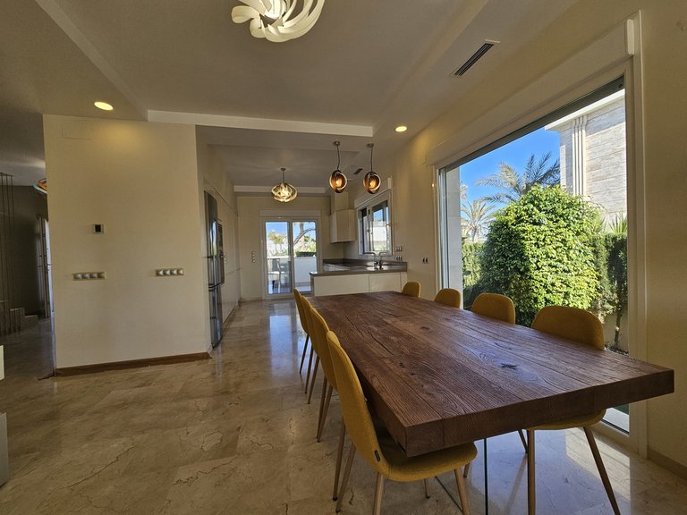 Villa for Sale in La Zenia, Alicante 8