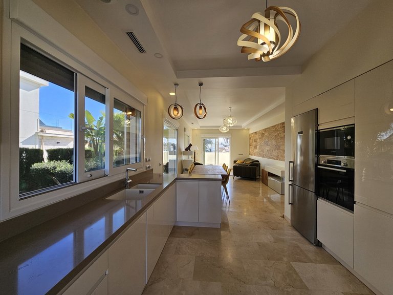 Villa for Sale in La Zenia, Alicante 12