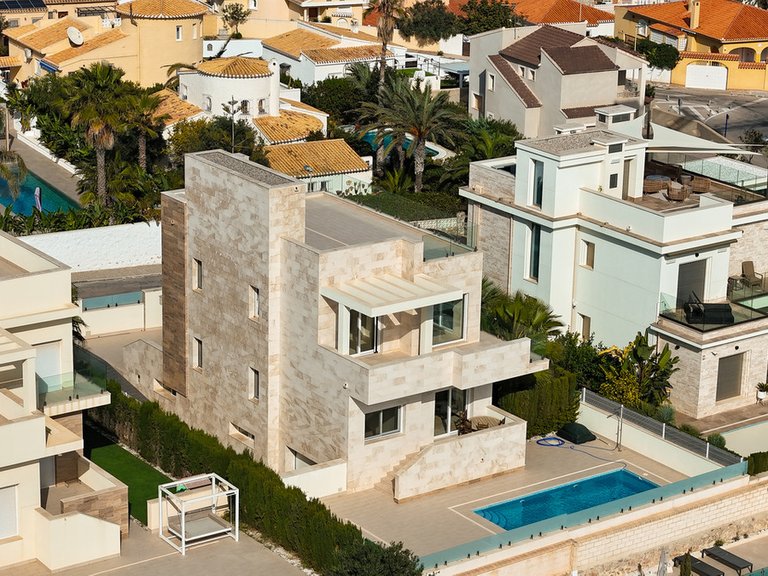 Villa for Sale in La Zenia, Alicante 38