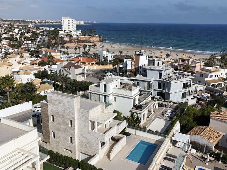 Villa for Sale in La Zenia, Alicante 45