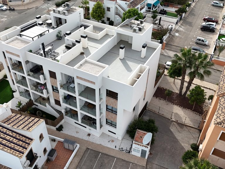 Apartment for Sale in Villamartin, Alicante 30