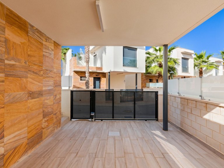 Villa for Sale in Cabo Roig, Alicante 29