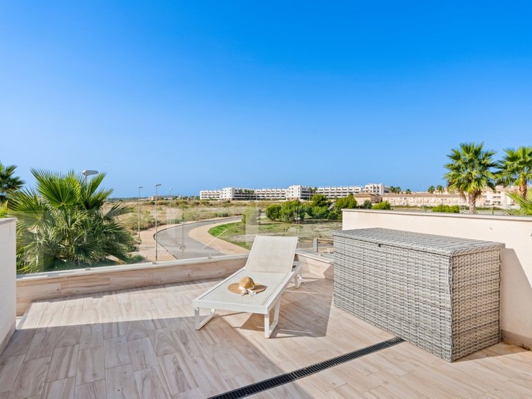 Villa for Sale in Cabo Roig, Alicante 40