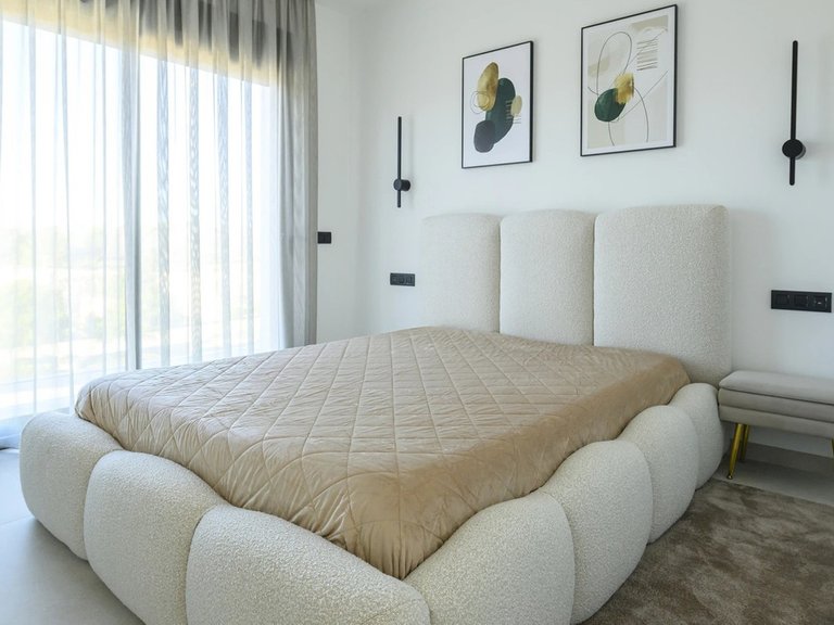 Villa for Sale in Las Colinas, Alicante 12