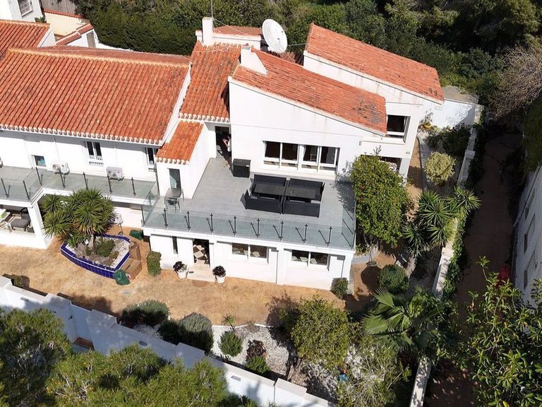 Villa for Sale in Campoamor, Alicante 38