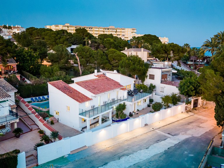 Villa for Sale in Campoamor, Alicante 40