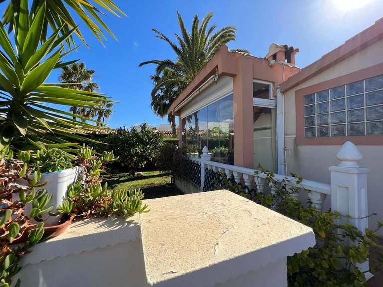 Villa for Sale in Cabo Roig, Alicante 17