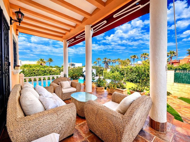 Villa for Sale in Torrevieja, Alicante 4