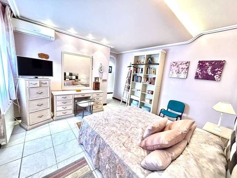 Villa for Sale in Torrevieja, Alicante 15