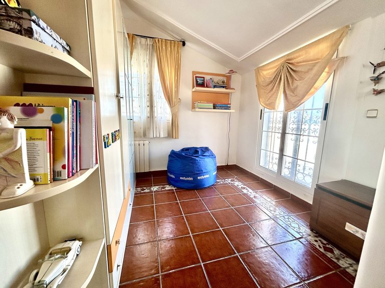Villa for Sale in Torrevieja, Alicante 29