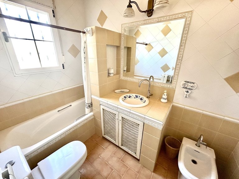 Villa for Sale in Torrevieja, Alicante 31
