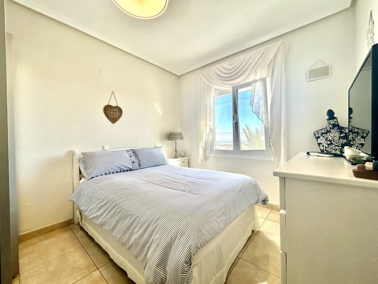 Villa for Sale in Villamartin, Alicante 11