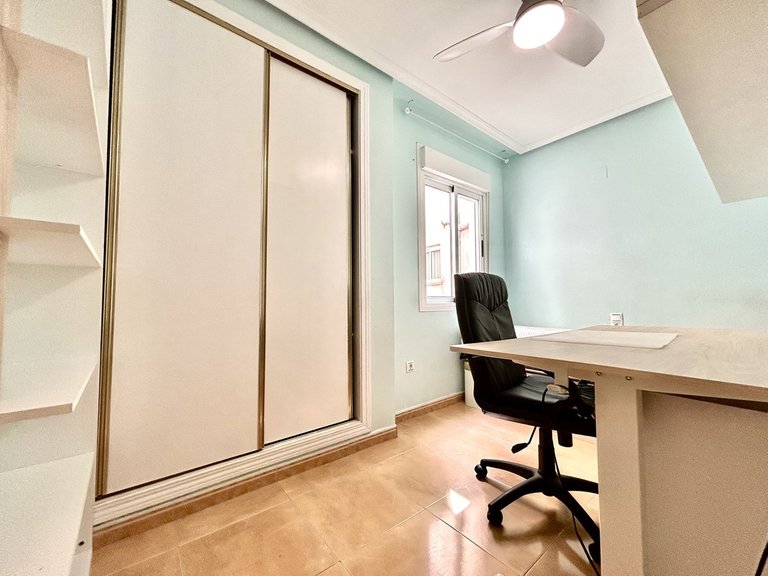 Apartment for Sale in Torrevieja, Alicante 18