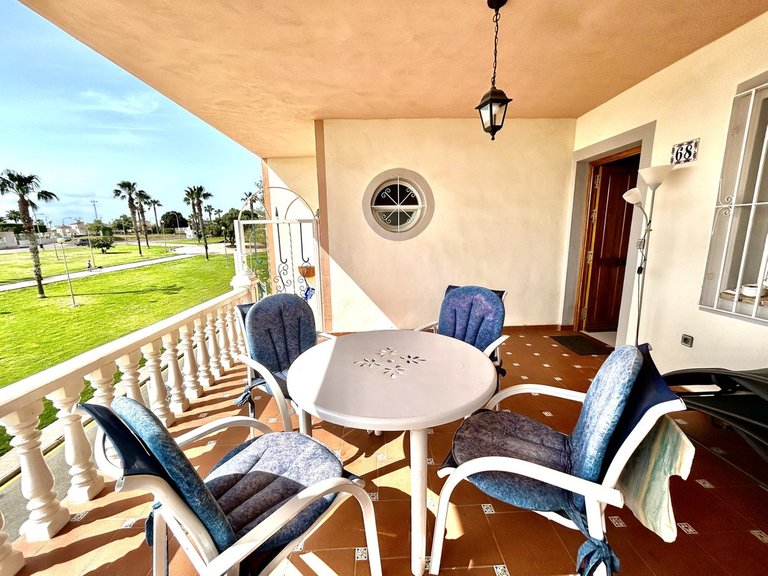 Apartment for Sale in Los Altos, Alicante 8