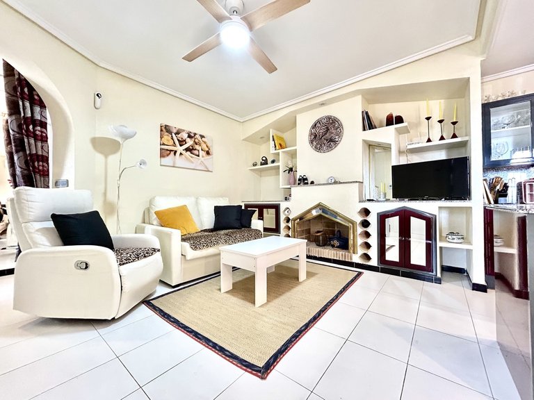 Apartment for Sale in Los Altos, Alicante 11