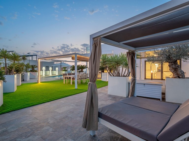 Villa for Sale in Villamartin, Alicante 6