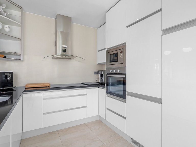 Villa for Sale in Villamartin, Alicante 18