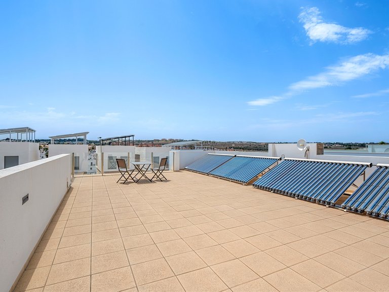 Villa for Sale in Villamartin, Alicante 32
