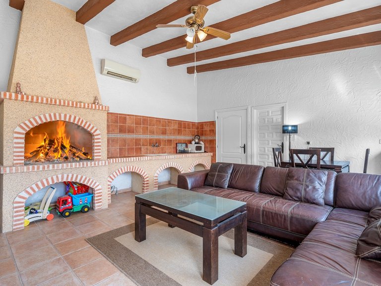 Country House for Sale in Almoradi, Alicante 36
