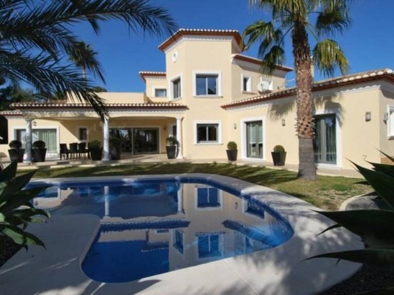 Villa for Sale in Alicante, Alicante 2