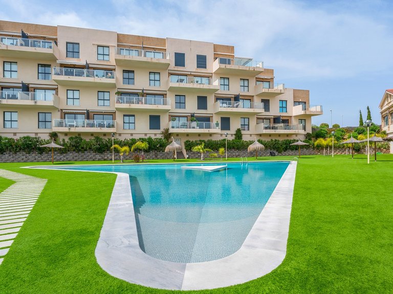 Apartment for Sale in La Zenia, Alicante 1