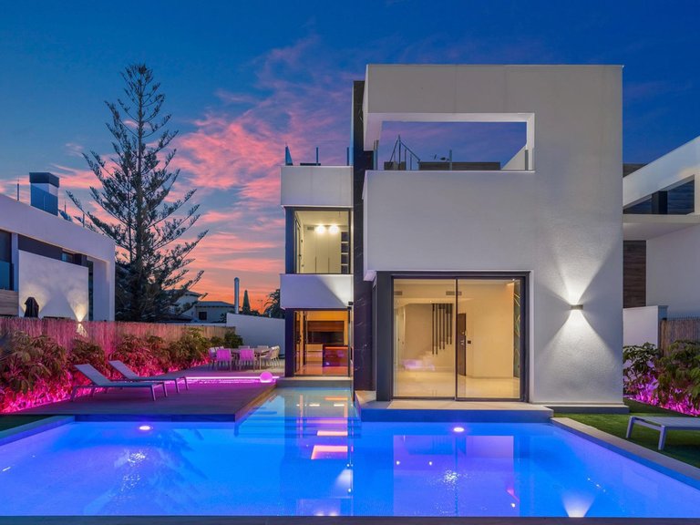 Villa for Sale in Torrevieja, Alicante 2