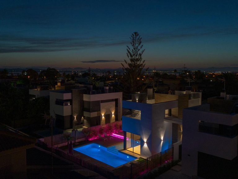Villa for Sale in Torrevieja, Alicante 20