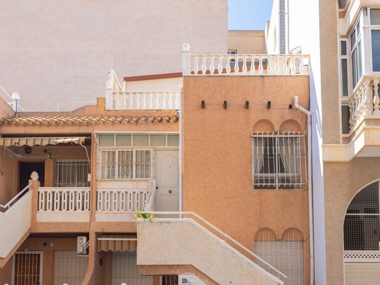 Apartment for Sale in Torrevieja, Alicante 2