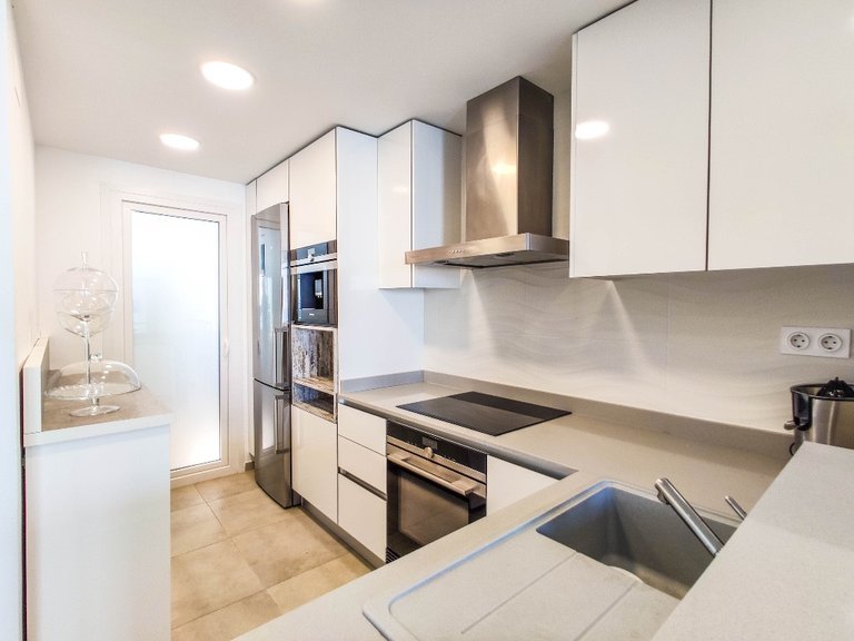 Apartment for Sale in Punta Prima, Alicante 32